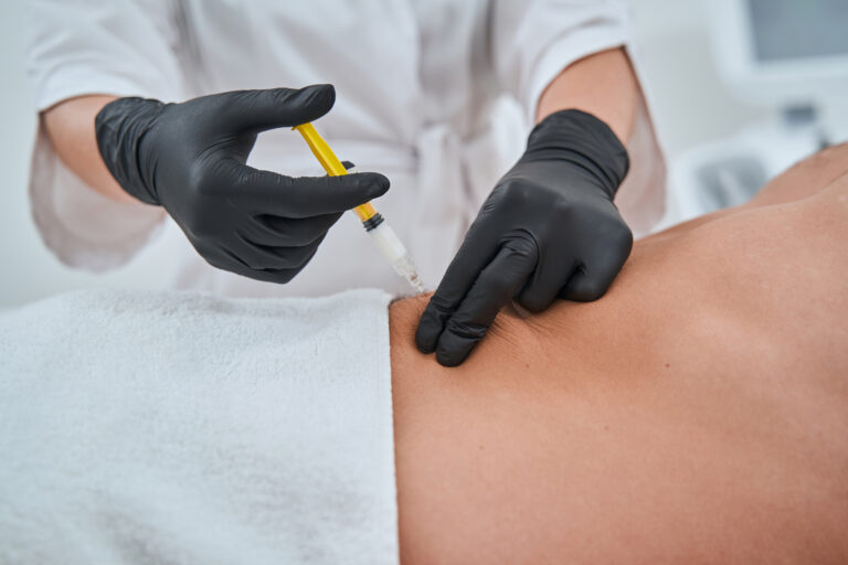 Eigenbluttherapie an der Hüfte